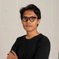 Ivan R Fathlevi