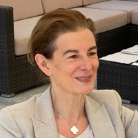 Helene Renneboog, CFA