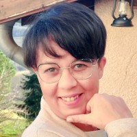 Sabine Mollon