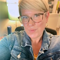 Jennifer Thwaits