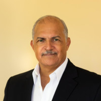 Julio Villafane ~ Cloud - Mission Critical - Broadband - IT Sales Executive