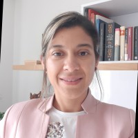 Angela Ruales Salcedo