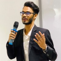 Amir Khan