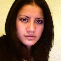 Alejandra Flores