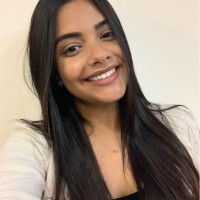 Júlia Lima