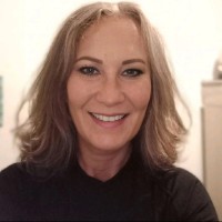 Juanita Van Den Broek
