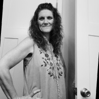 Stephanie L Smith