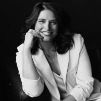 Nathalie Van Laar