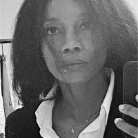 Elvie Bowat