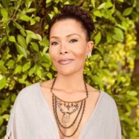 Gina Loring