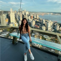 Denise Vega , Mba