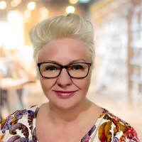 Leanne Mills