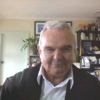 Les Young