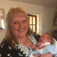 Yvonne Hiller