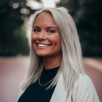 Julia Hoyle