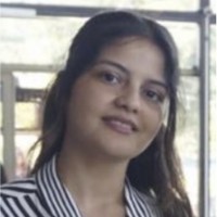 Estefanía Elena Cerón Reveco