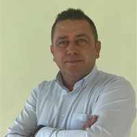 Güven Peköz