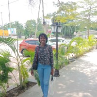 Samantha kelly Taty Moutou