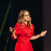 Amanda Schneider, LEED AP, MBA 🤓