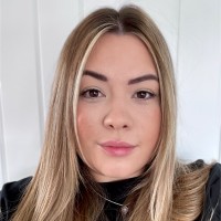 Karis Harnett