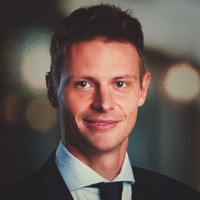 Dr. Mathias Schubert