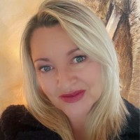 Kim De Lorm née Macken