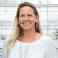 Dr. Silke Dlugai-Esser