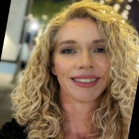 Julie Ryan