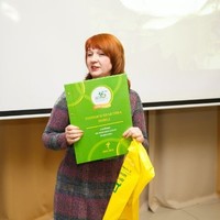 Елена Усова