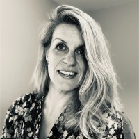 Emmy Willemsen-Houkes