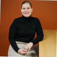 Roosa Knaapi