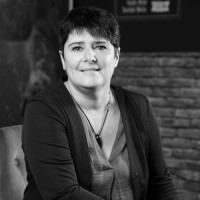 Karine LARCHER