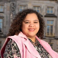 Kimbely Pieter