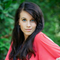 Sarah Mcauley