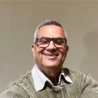 Oscar E Crespo