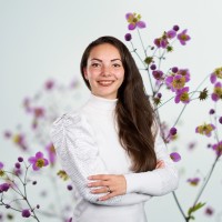 Vanesa Zlatanova, Mba