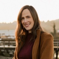 Julia Dressler, Gba