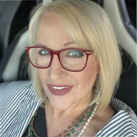 Lynette Bloomberg