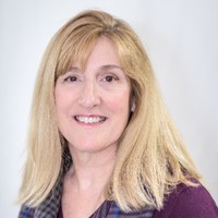 Leslie Lilly