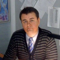 Роман Новоселов