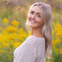 Lauren Sundry