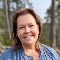 Lotta Lundström
