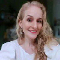 Renata Emmendoerfer Falcone