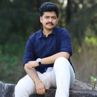 Divyendu R