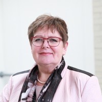 Ans Veldhuijsen, Van