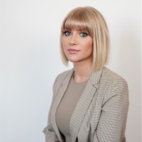 Marisa Hellen Holle