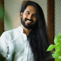 Amar Bhavnani 🎥 Director, Creative Producer