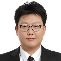 Hyoung Jun Lee