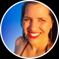 Aline Meneses