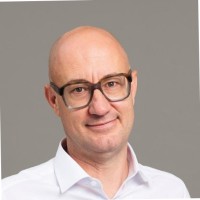 Oscar Caamaño Gibert